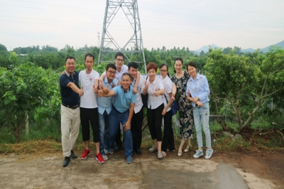 堅基地產丨姹紫嫣紅，快樂野炊