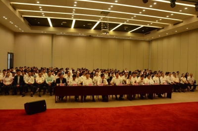 營造良好環(huán)境 推動(dòng)規(guī)范管理——廣東堅(jiān)基集團(tuán)召開專題工作會(huì)議